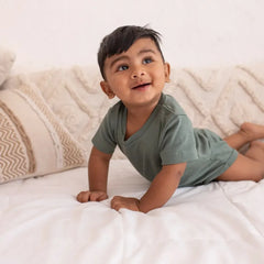 100% GOTS CERTIFIED ORGANIC COTTON Solid basic onesie for Infants - Olive Solid
