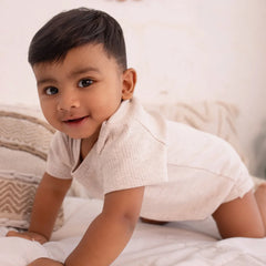 100% GOTS CERTIFIED ORGANIC COTTON Solid basic onesie for Infants - Oatmeal Textured Solid