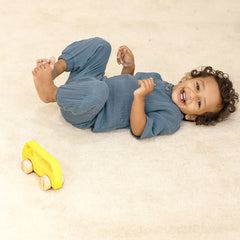 Sunny Van  - Wooden yellow van